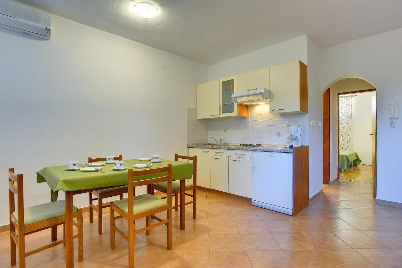 Apartments Ulika Medulin Exterior photo
